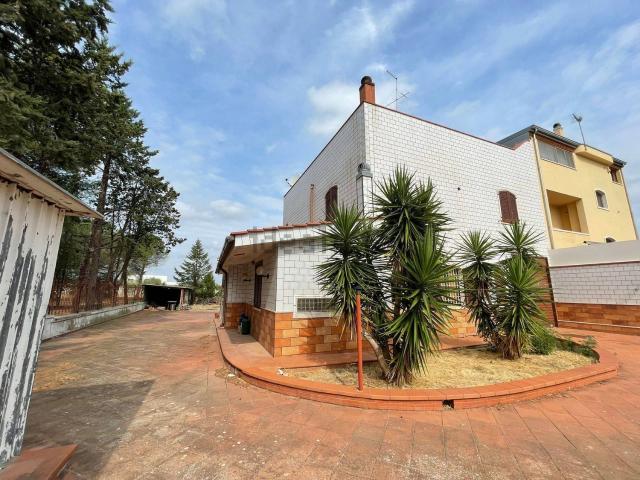 Case e ville in vendita di 166 m²