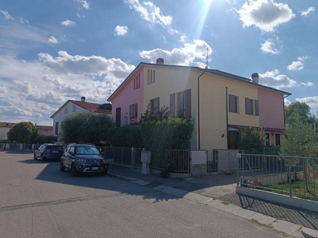 Case e ville in vendita di 166 m²