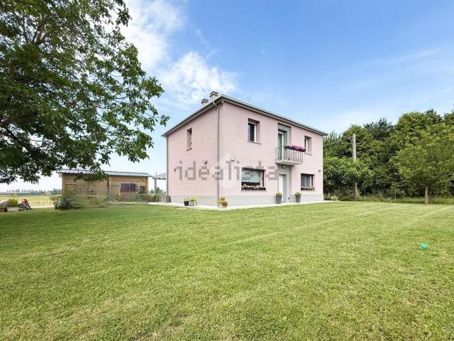 Case e ville in vendita di 166 m² in Via Provinciale Superiore, 204