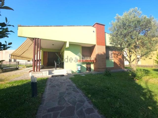 Case e ville in vendita di 167 m² in Via Sajore, 7
