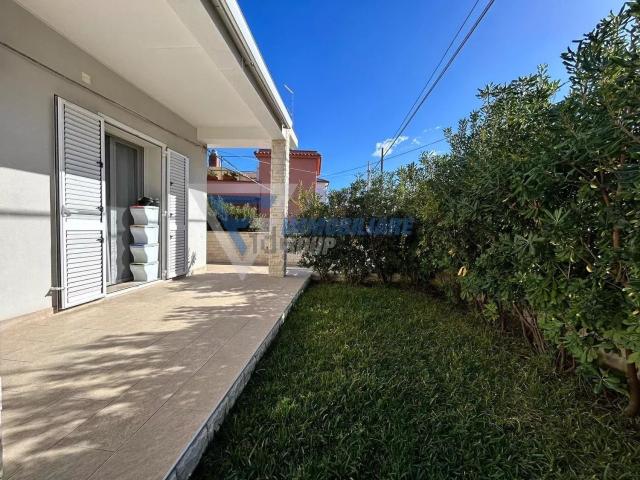 Case e ville in vendita di 167 m² in Via Scicli