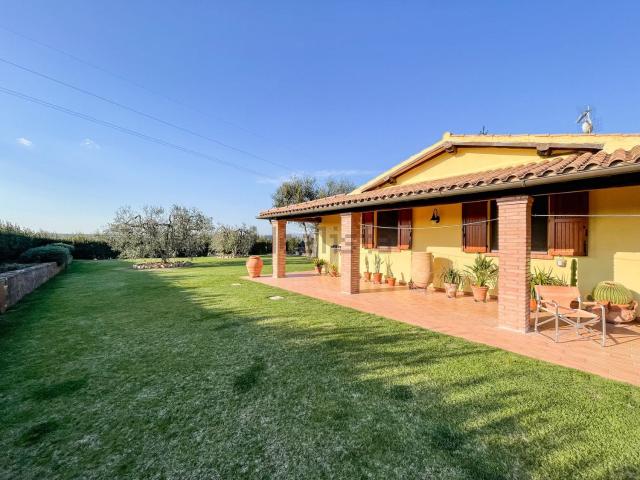 Case e ville in vendita di 167 m² in Strada Consorziale di San Sisto