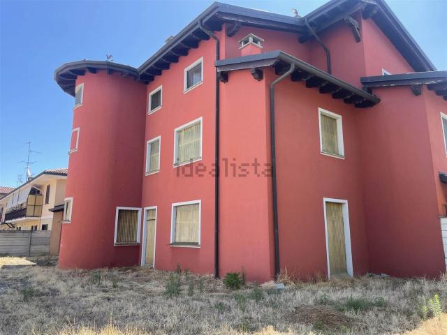 Case e ville in vendita di 167 m² in Strada statale 494 Vigevanese