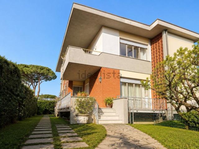Case e ville in vendita di 168 m²