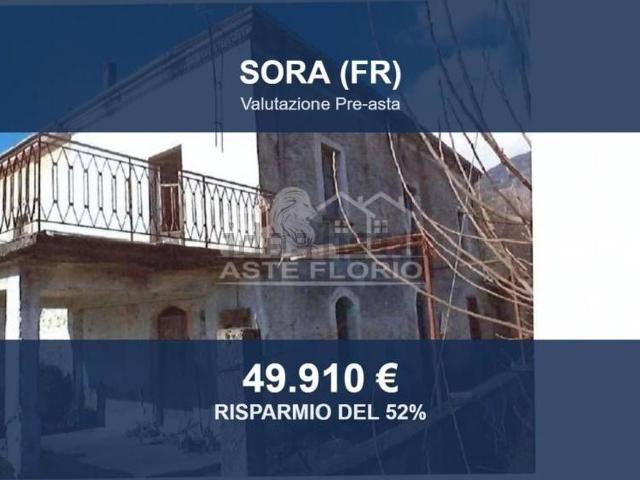 Case e ville in vendita di 168 m² in Via Agnone Maggiore