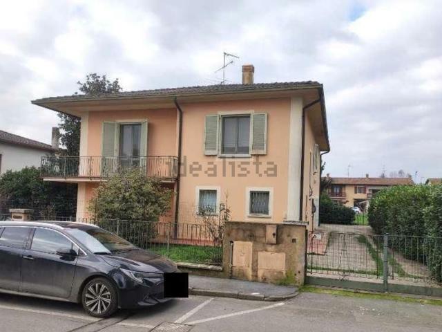 Case e ville in vendita di 168 m² in Via Alcide de Gasperi, 5