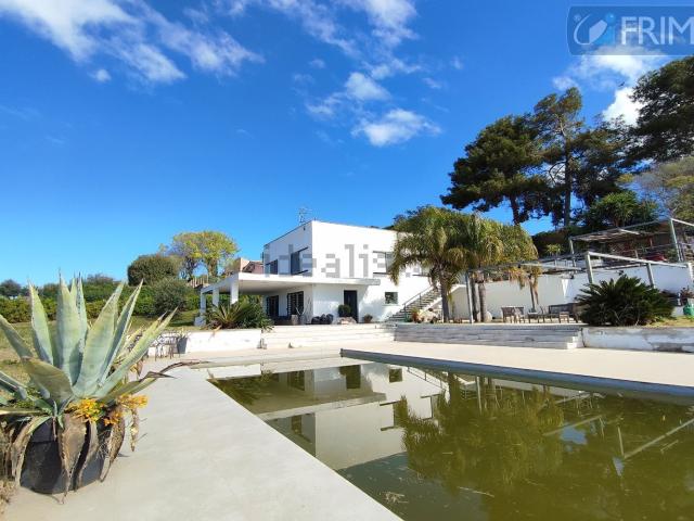 Case e ville in vendita di 168 m² in Via la Muracciola