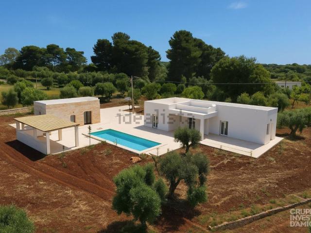 Case e ville in vendita di 168 m² in Contrada Traghetta
