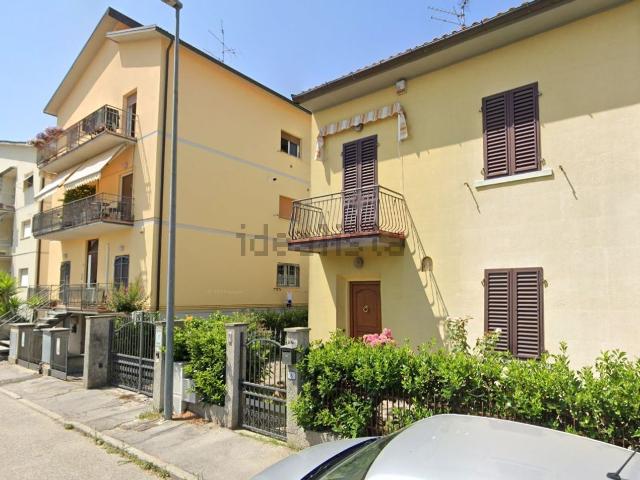 Case e ville in vendita di 169 m² in Via Leon Battista Alberti