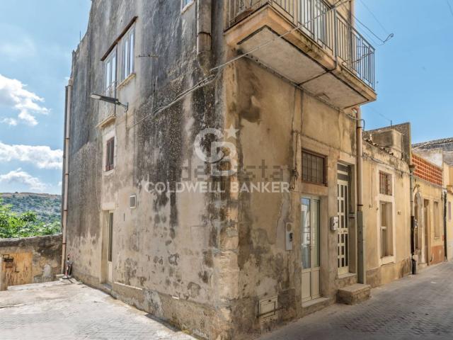 Case e ville in vendita di 169 m² in Via San Teodoro, 32