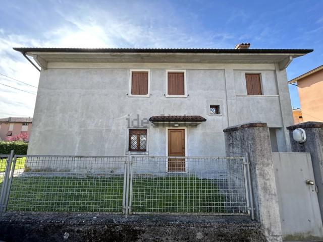 Case e ville in vendita di 170 m²