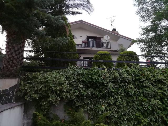 Case e ville in vendita di 170 m²