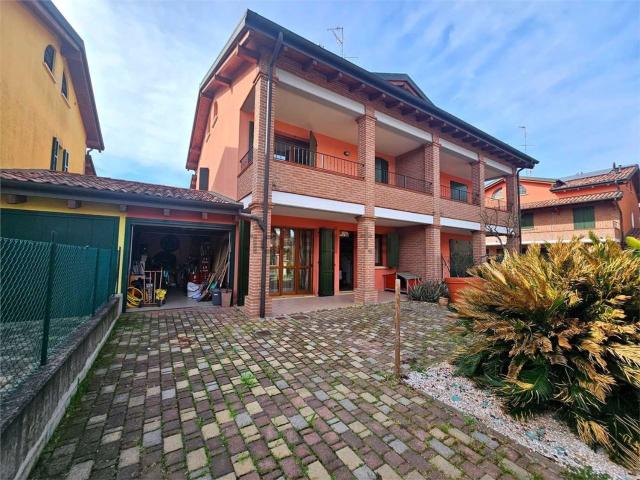 Case e ville in vendita di 170 m²