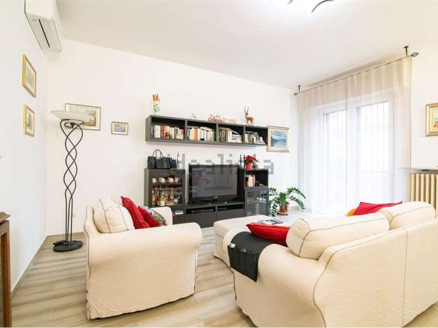 Case e ville in vendita di 170 m² in Via C. Cavour, 3