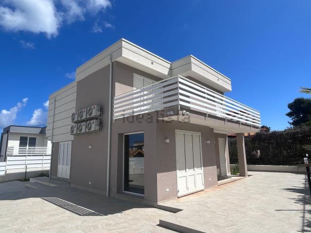 Case e ville in vendita di 170 m² in Via Chiesazza Sperone