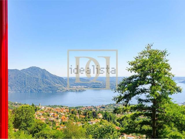Case e ville in vendita di 170 m² in Via Battaglione Alpini, 27