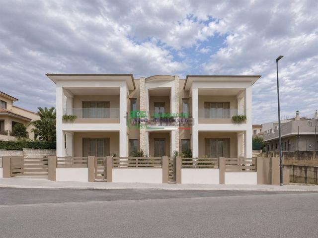 Case e ville in vendita di 170 m² in Via Gesualdo Bufalino