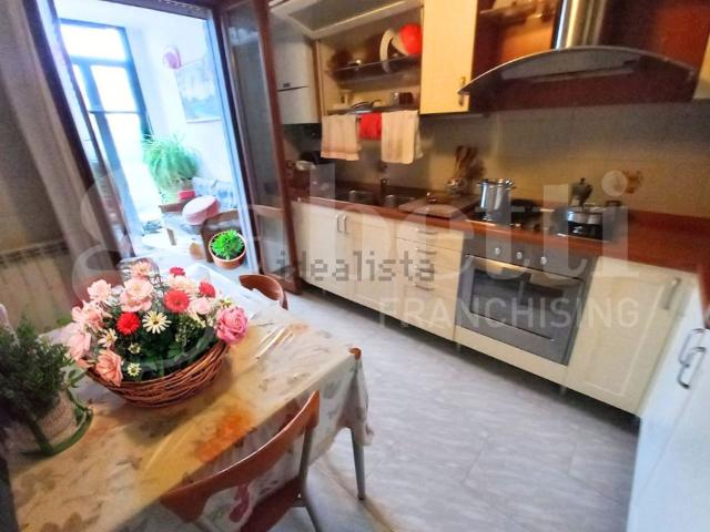 Case e ville in vendita di 170 m² in Via M. Polo