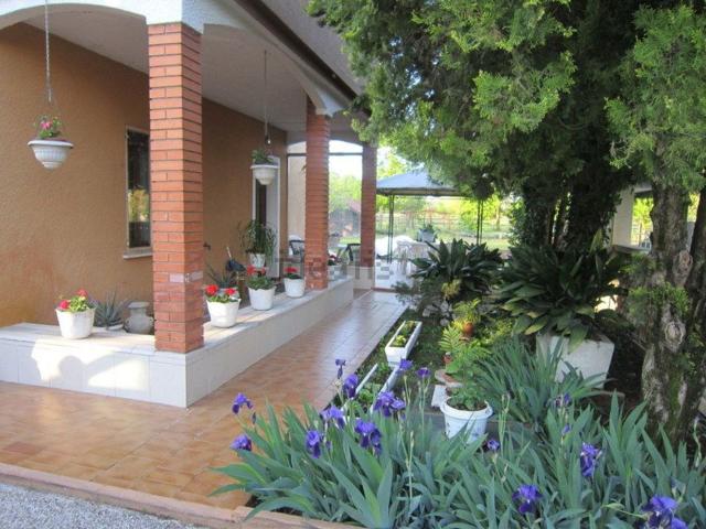 Case e ville in vendita di 170 m² in Via San Luca, 1
