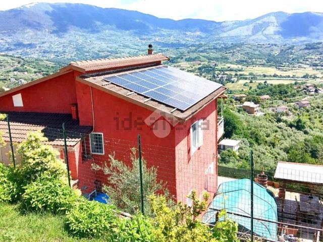 Case e ville in vendita di 170 m² in Via San Paolo della Croce, 7
