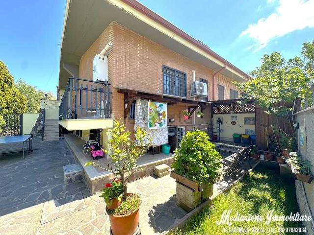 Case e ville in vendita di 170 m² in Via Pavullo Nel Frignano