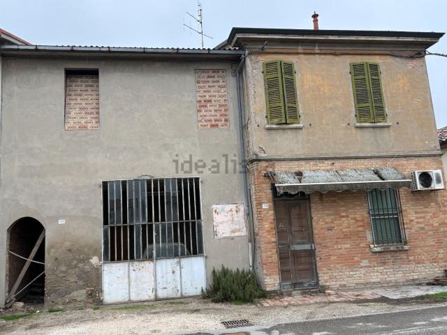 Case e ville in vendita di 170 m² in Via Petrosa, 173