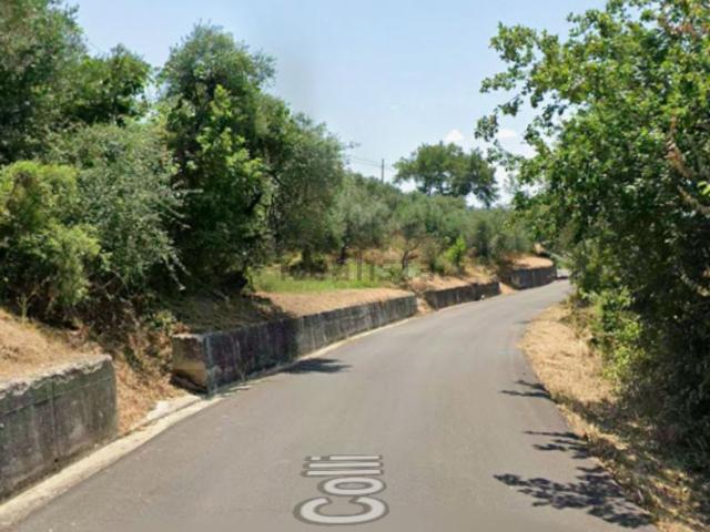 Case e ville in vendita di 170 m² in Via Re di Coppe