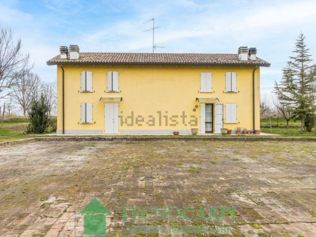 Case e ville in vendita di 170 m² in Via Valle
