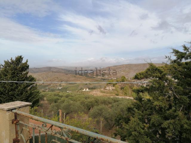 Case e ville in vendita di 170 m² in Contrada Colombara, 17