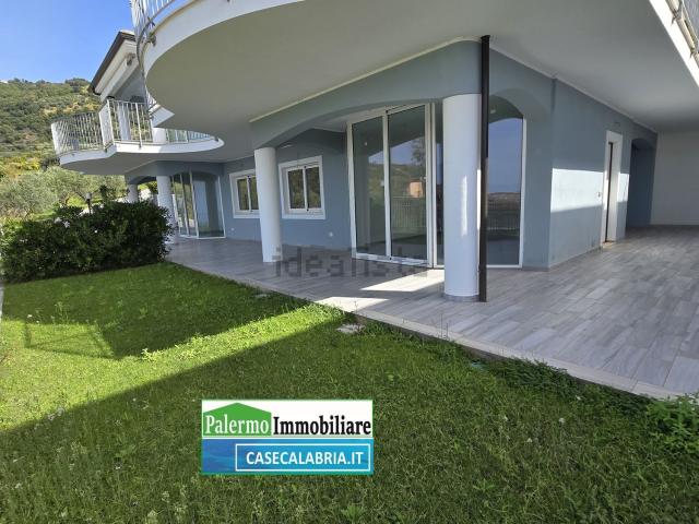 Case e ville in vendita di 170 m² in Contrada Piano delle Donne, 161