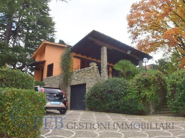 Case e ville in vendita di 1717 m² in Via Romana