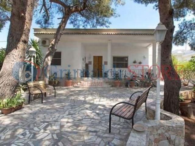 Case e ville in vendita di 171 m²