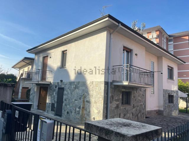 Case e ville in vendita di 171 m²