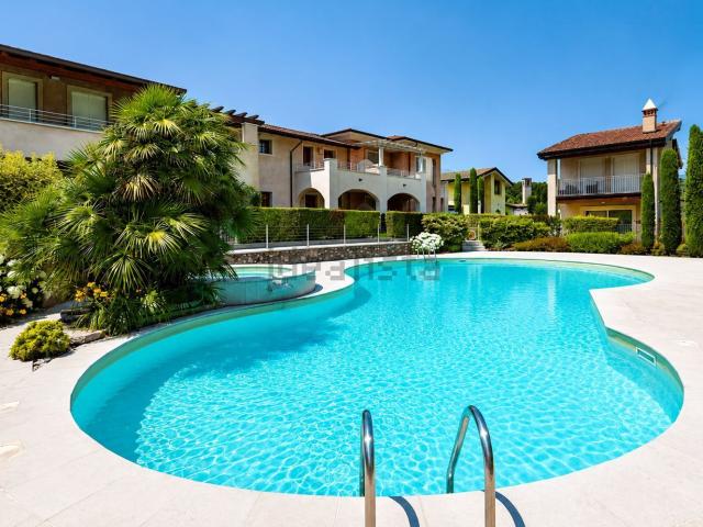 Case e ville in vendita di 172 m²