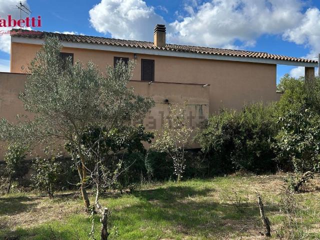 Case e ville in vendita di 173 m² in Via Giuanneddu, 20
