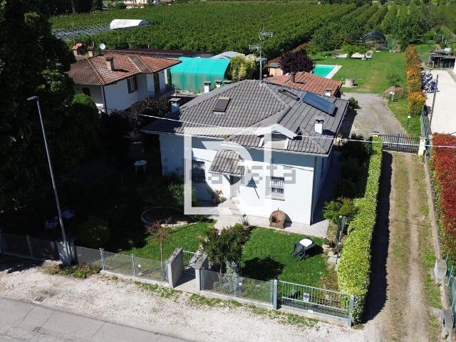 Case e ville in vendita di 173 m² in Via Nuove Fondine, 953