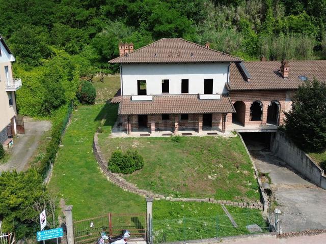 Case e ville in vendita di 173 m² in Frazione San Pietro, 10