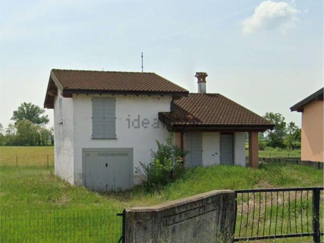Case e ville in vendita di 174 m² in Via Attilio Lazzari