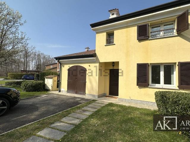 Case e ville in vendita di 174 m² in Via Isidoro, 1