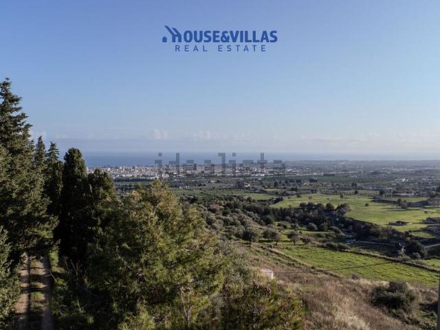 Case e ville in vendita di 174 m² in Via Padre Giuseppe Tavolacci