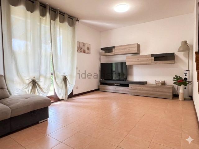 Case e ville in vendita di 174 m² in Via Vittorio Benussi