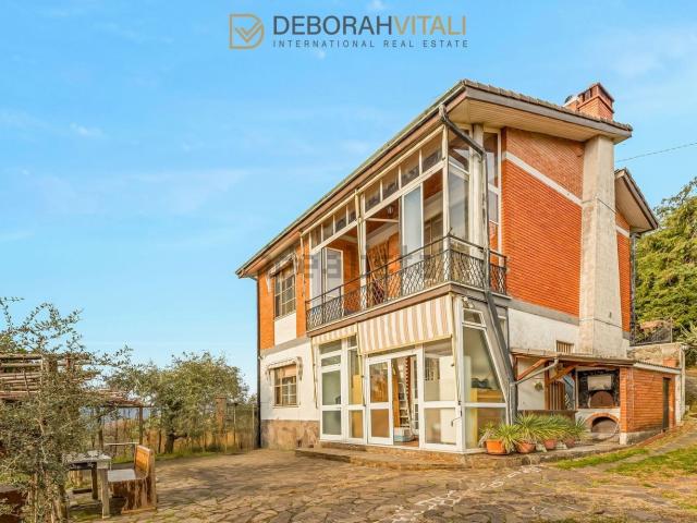 Case e ville in vendita di 174 m² in Località Tirolo, 38
