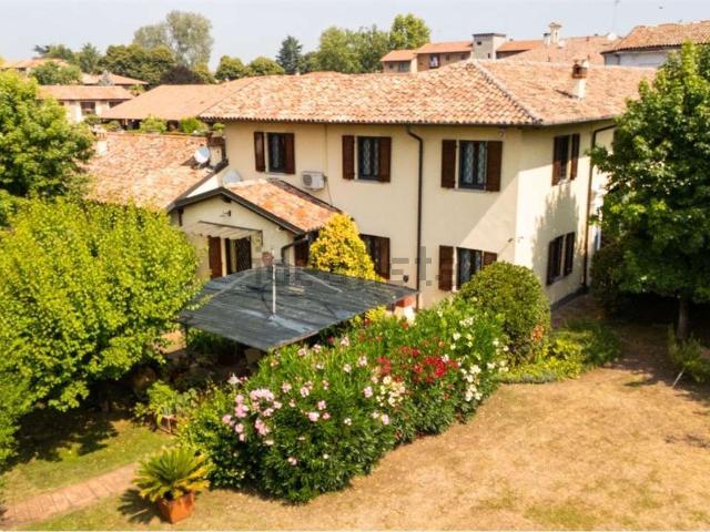 Case e ville in vendita di 175 m²