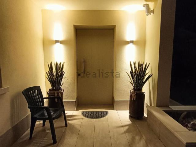 Case e ville in vendita di 175 m² in Via Giuseppe Saragat