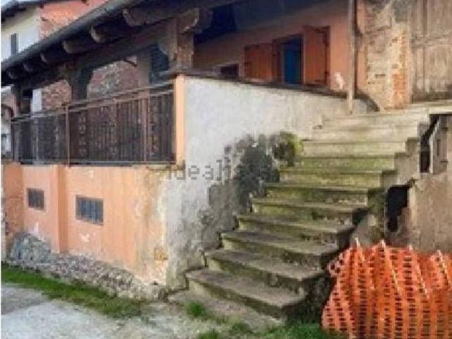 Case e ville in vendita di 175 m² in Via Dante Alighieri, 45