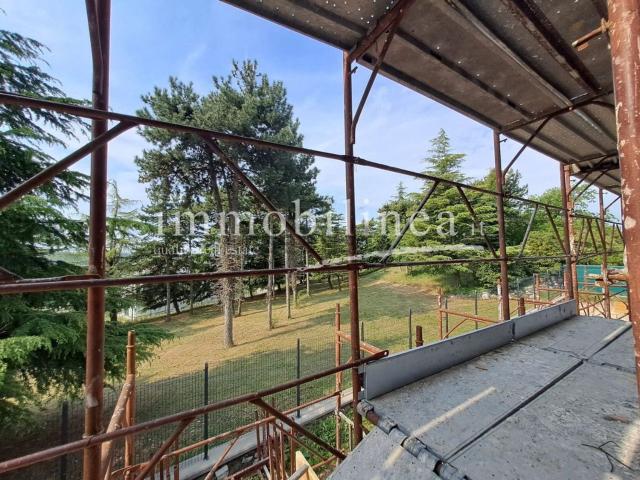 Case e ville in vendita di 175 m² in Via Danzia