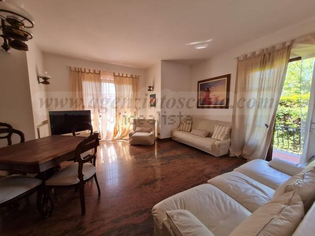 Case e ville in vendita di 175 m² in Via Duca D&apos Aosta