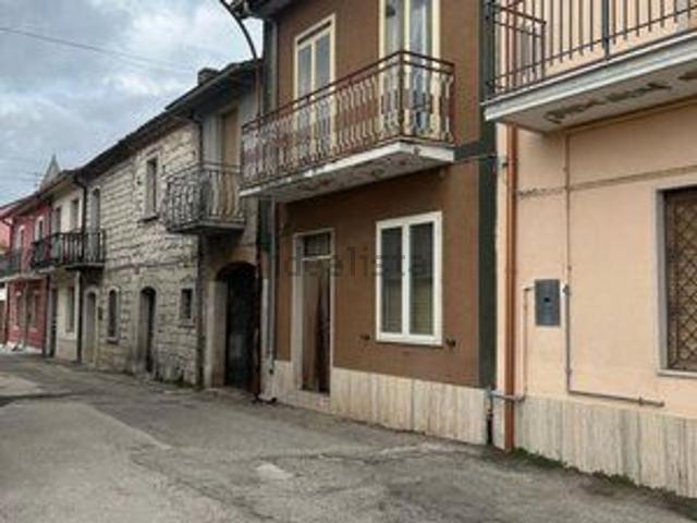 Case e ville in vendita di 175 m² in Via Oliva