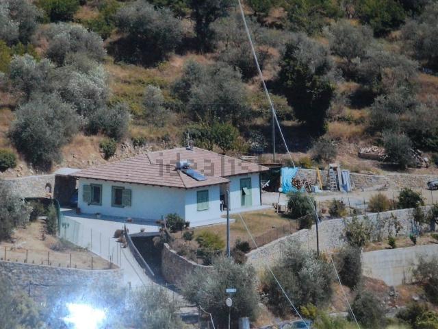 Case e ville in vendita di 175 m² in Strada Oria