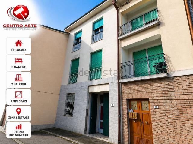 Case e ville in vendita di 176 m² in Via Conte Alaimo